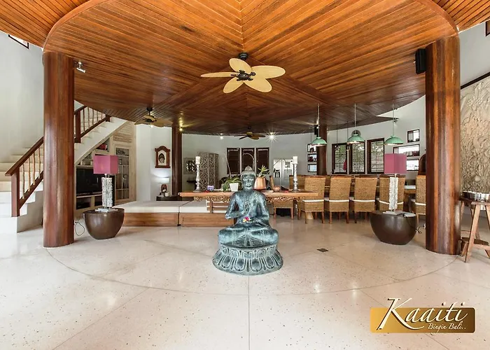 Villa Kaaiti